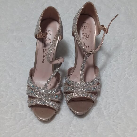 Shoes - Picture 2 of 2